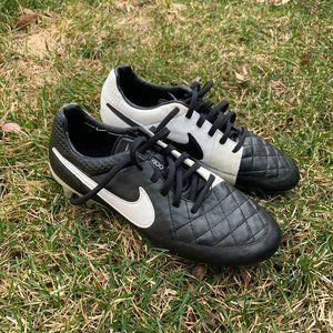 Nike Tiempo Legend 5 Soccer Cleats (Size 7.5 Mens)